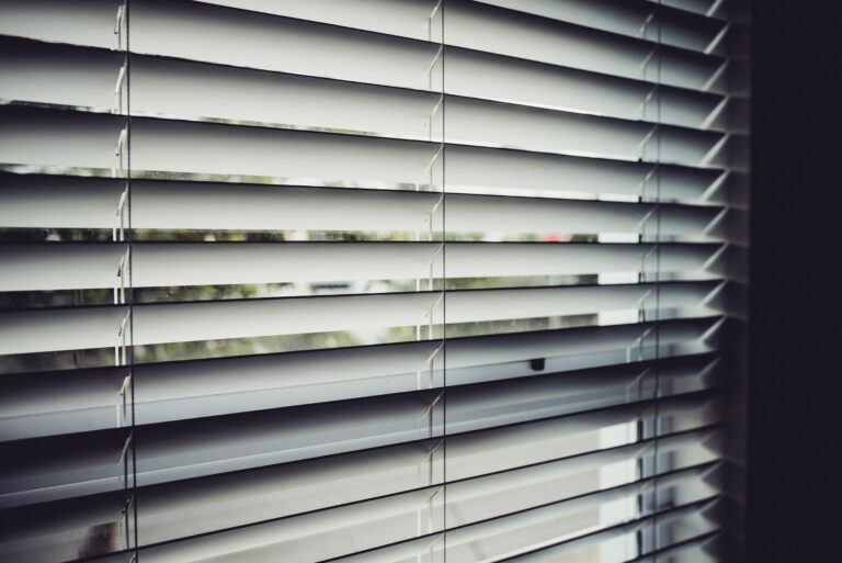 Vinyl blinds for more privacy