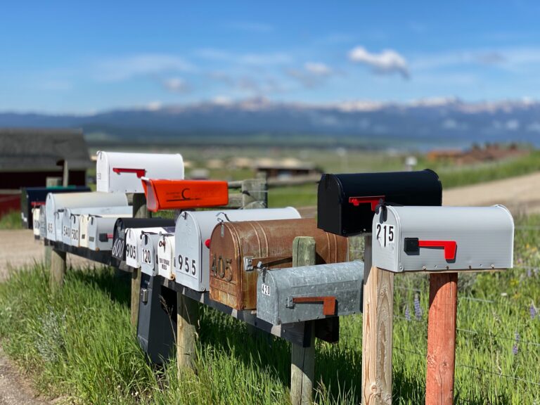 Classic mailbox replacement with great curb appeal